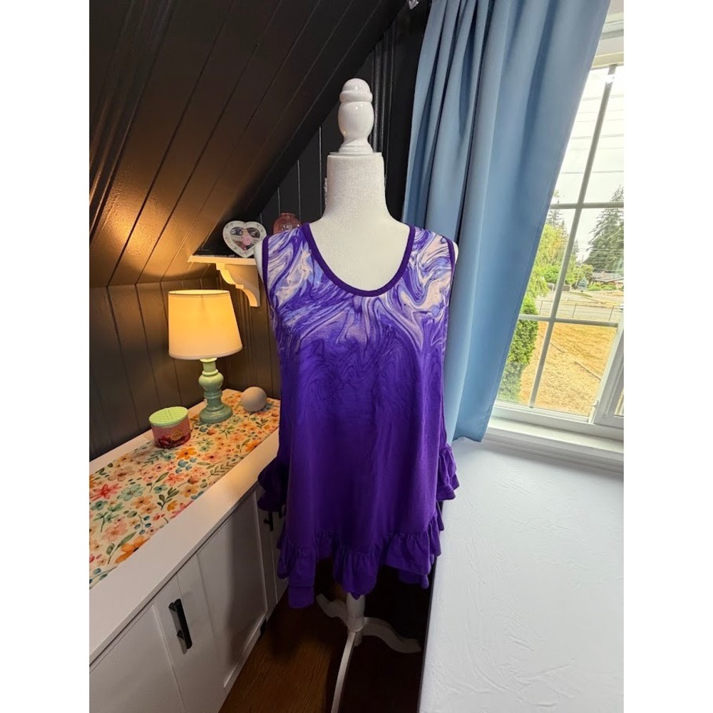 DG2 Diane Gilman Purple Marbled Ruffle Sharkbite Hem Tunic Tank Top Womens M